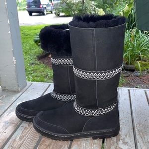 Ugg Classic Tall boot BNWOT